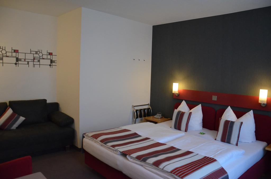 Flair Hotel Am Rosenhuegel - Garni Κόχεμ Εξωτερικό φωτογραφία