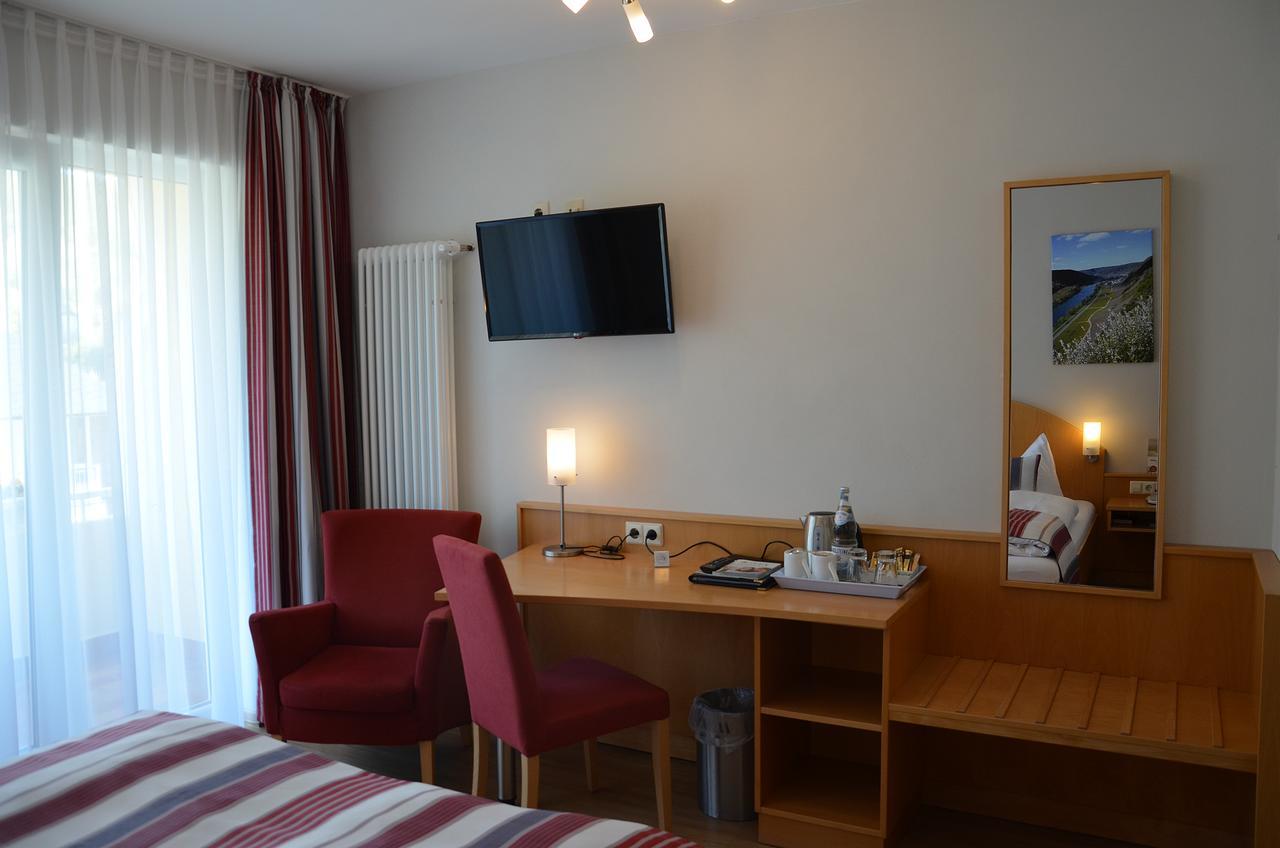 Flair Hotel Am Rosenhuegel - Garni Κόχεμ Εξωτερικό φωτογραφία